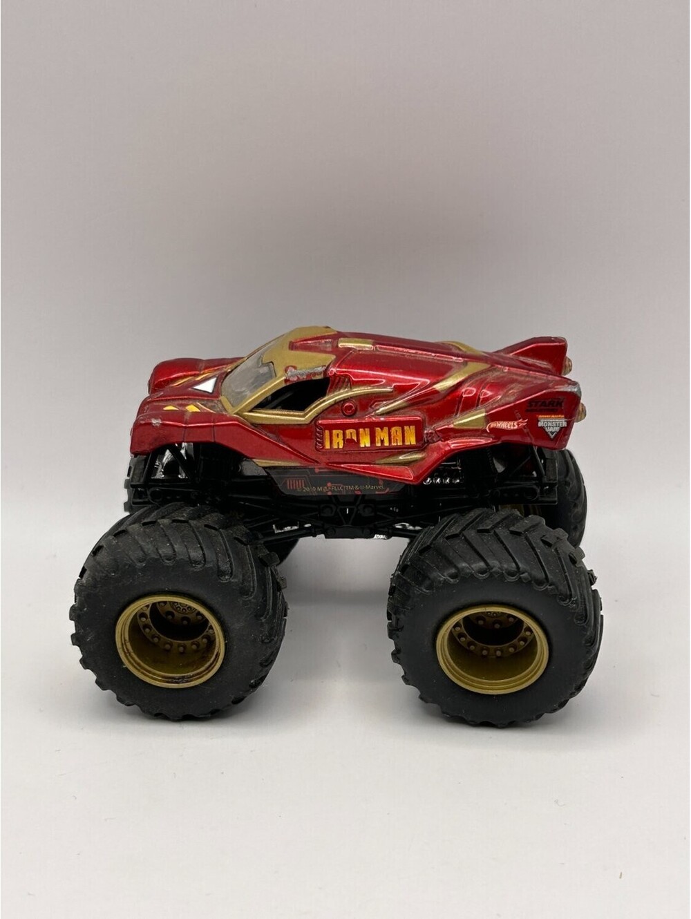 Hot Wheels Monster Jam Iron Man 1:64 Diecast Monster Truck Marvel Red Gold